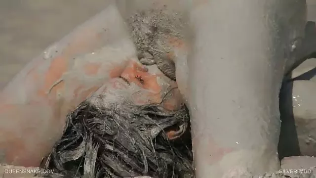 Porno chaud pas d'inscription  Une jeune salope est venue et a révélé ce qu'elle video lebienne était capable de se raser