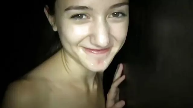 Porno chaud pas d'inscription  Jeune amateur de plein air montre enregistré video sex lesbienne gratuit enregistré