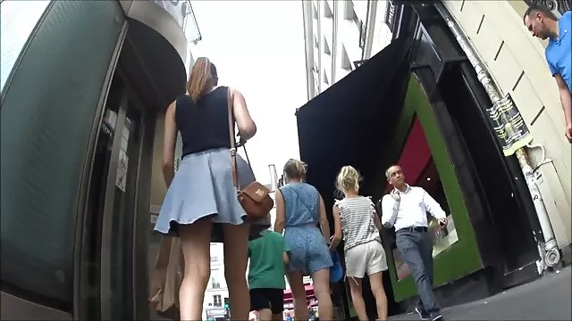 Porno chaud pas d'inscription  La petite amie de Skodnik était en bas xxx lesbienne gratuit