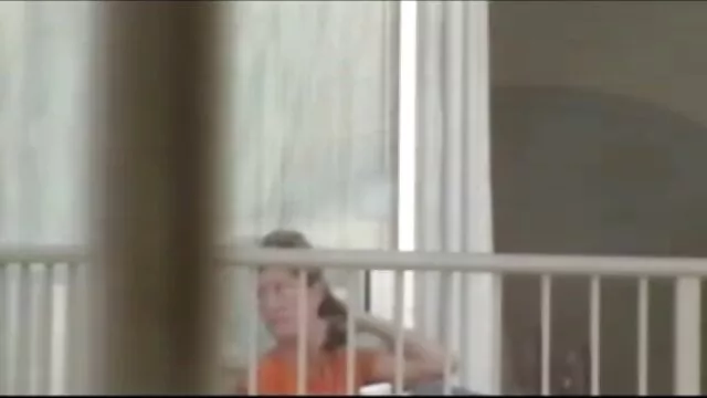 Porno chaud pas d'inscription  Fille russe mange video lessbienne une grosse bite sur la table