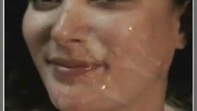 Porno chaud pas d'inscription  Baise sur une belle brune anal avec de petits video ledbienne seins