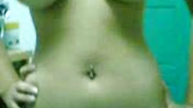 Porno chaud pas d'inscription  Brunette suce video sex lesbienne gratuit la bite et se fait craquer