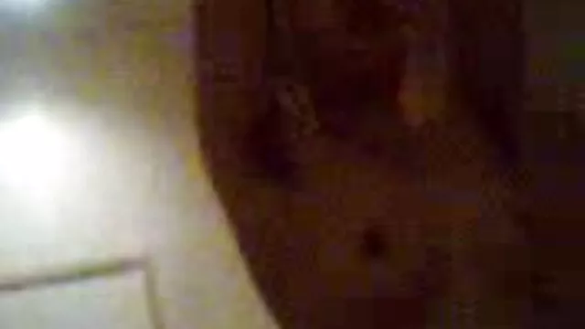 Porno chaud pas d'inscription  Russe brunette dans deux chaud film lesbienne francais gratuit mâle troncs putain de