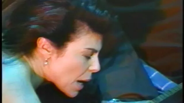 XXX pas d'inscription  Salope chaude était au milieu d'une baise hard film x gratuit lesbienne