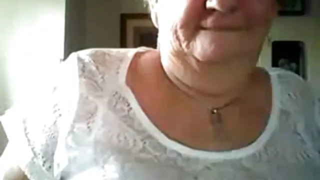 Porno chaud pas d'inscription  Russe avec de gros seins sur deux membres film erotique lesbienne gratuit baise