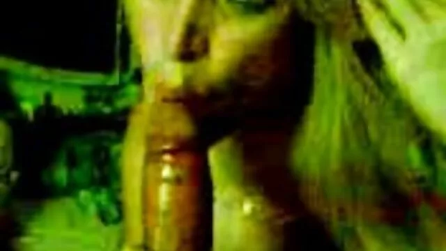 Porno chaud pas d'inscription  Regarder avec une video lesbiennegratuite jolie fille sur le lit