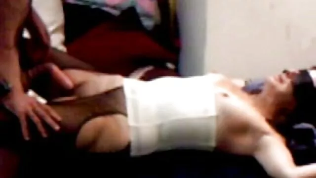 Porno chaud pas d'inscription  Belle video lebiennes brune fille baise