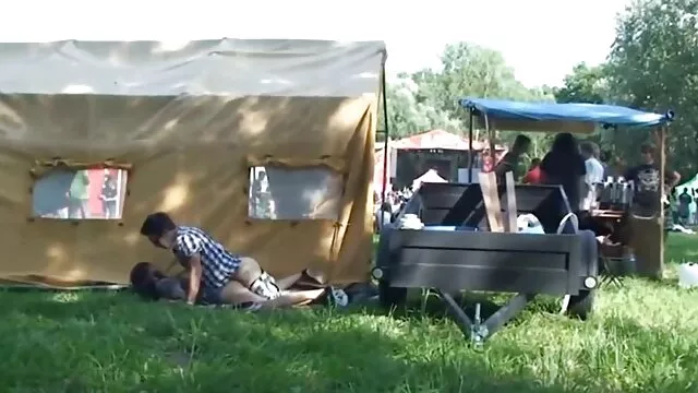 Porno chaud pas d'inscription  Deux femmes russes baise dur film x lisbienne dans le cul Mans