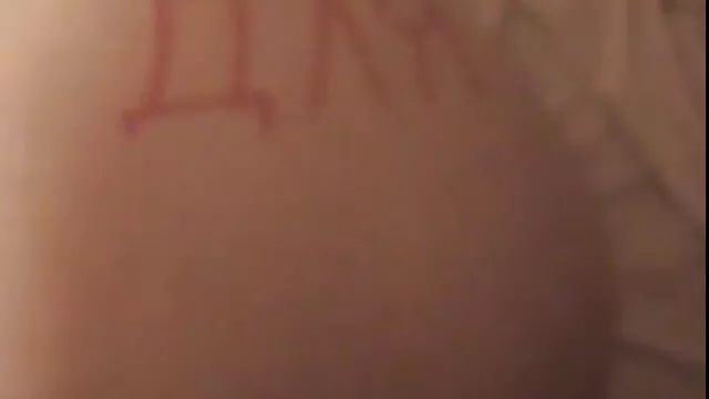 Porno chaud pas d'inscription  Remplir laisbienne video la chatte de son ami avec de l'huile et lui faire baiser