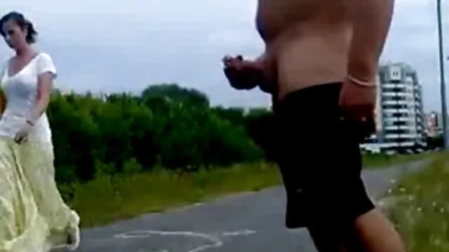 Porno chaud pas d'inscription  En retour lesbienne vidéos gratuit la fille frappera une branche